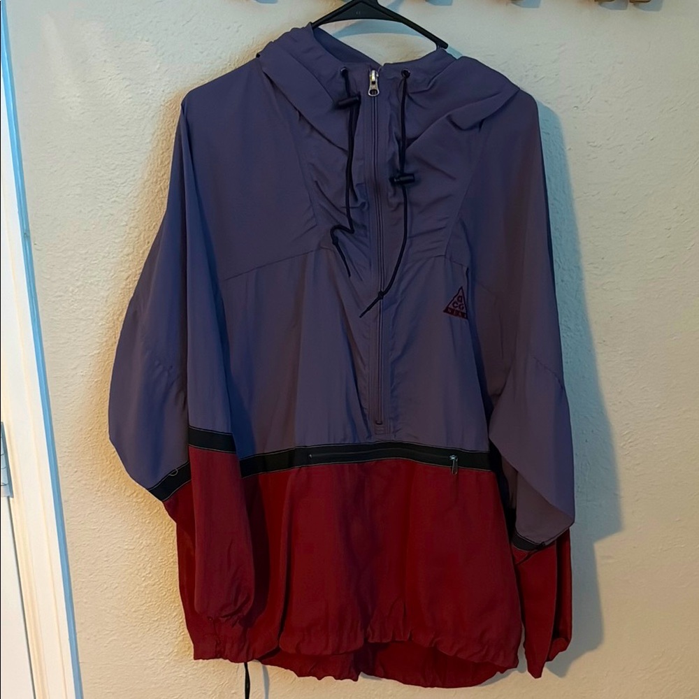 Old school Nike ACG windbreaker